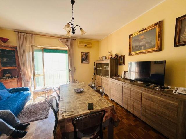 Appartamento in vendita a Napoli NA