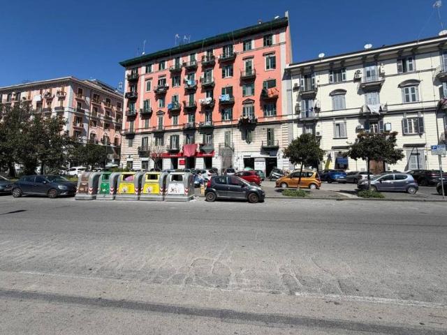 Appartamento in vendita a Napoli NA