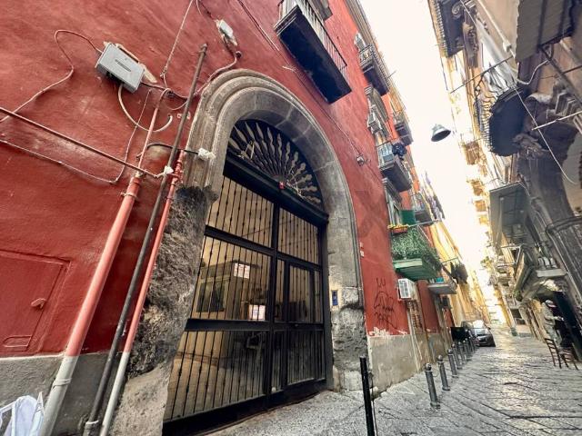 Appartamento in vendita a Napoli NA