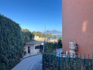 Piazza salvatore di giacomo - Balcone