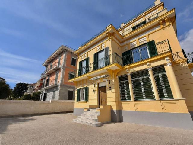 Appartamento in vendita a Napoli NA