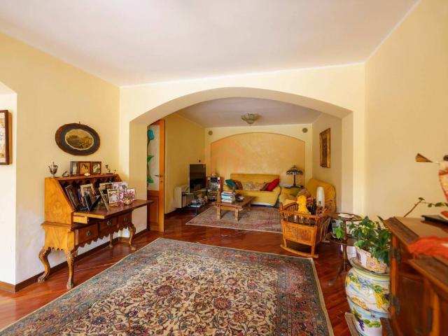 Villa in vendita a Napoli NA