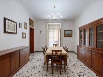 Appartamento in vendita a Napoli NA
