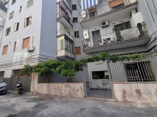 Appartamento in vendita a Napoli NA