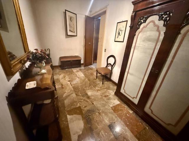 Appartamento in vendita a Napoli NA