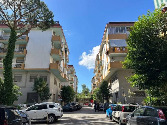 Appartamento in vendita a Napoli NA