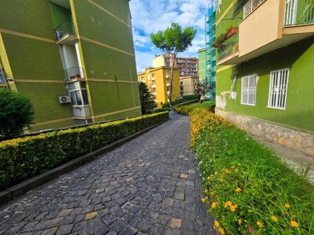 Appartamento in vendita a Napoli NA