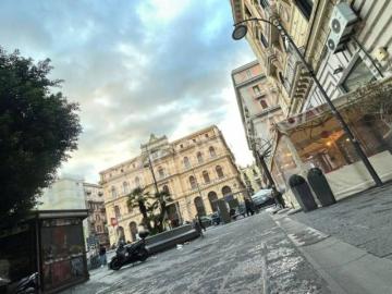 Appartamento in vendita a Napoli NA