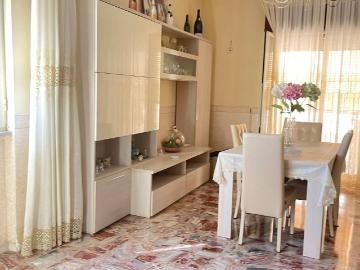 Appartamento in vendita a Napoli NA