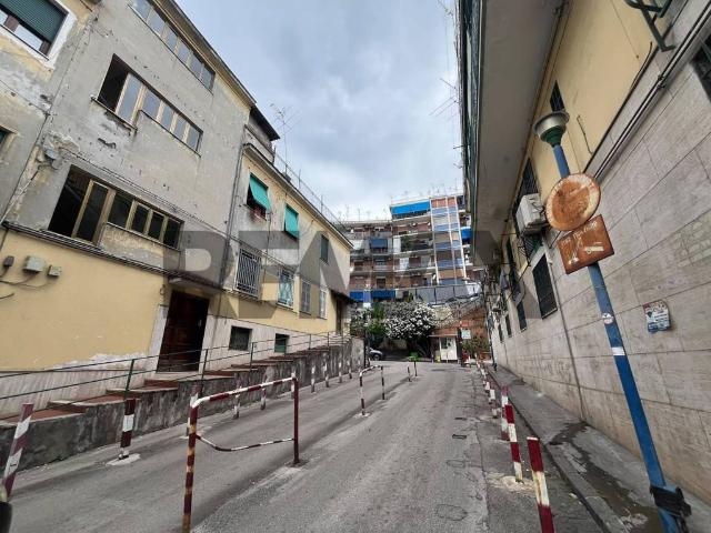 Appartamento in vendita a Napoli NA