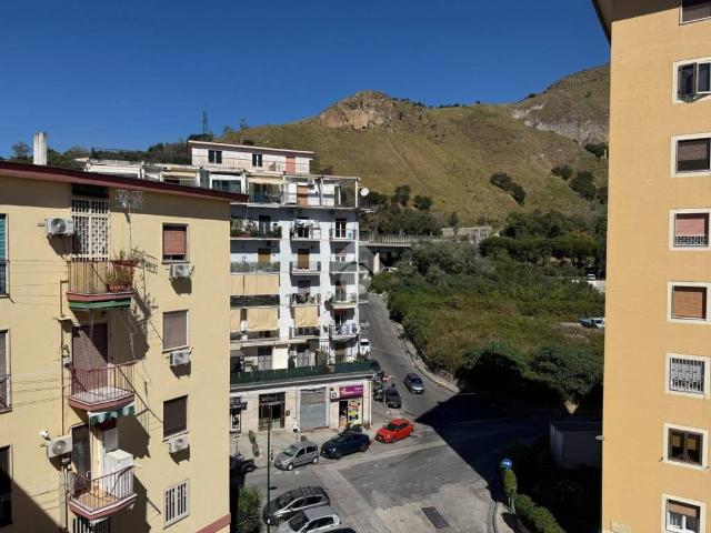 Appartamento in vendita a Napoli NA