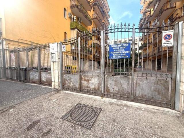 Appartamento in vendita a Napoli NA