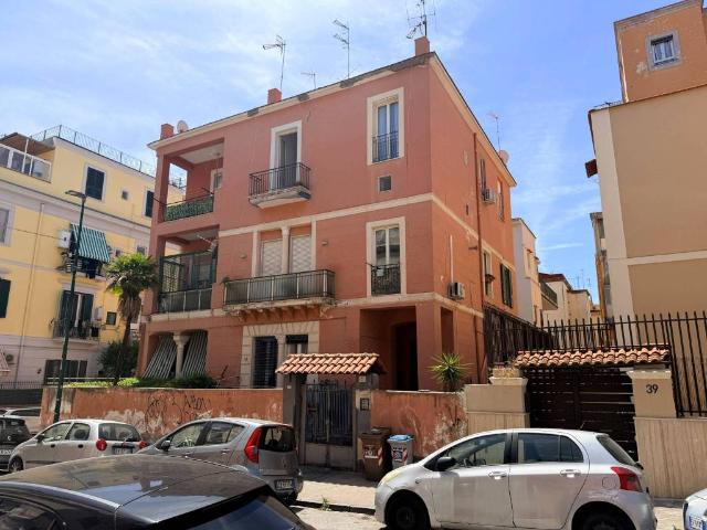 Appartamento in vendita a Napoli NA
