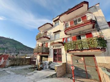 Appartamento in vendita a Napoli NA