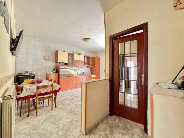 Appartamento in vendita a Napoli NA