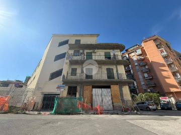 Appartamento in vendita a Napoli NA