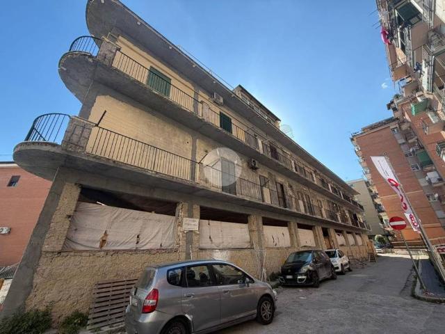 Appartamento in vendita a Napoli NA