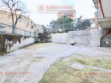 Appartamento in vendita a Napoli NA