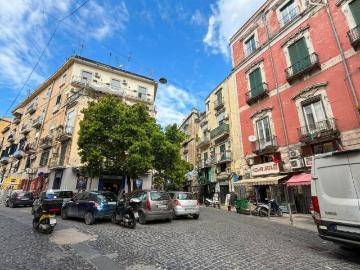 Appartamento in vendita a Napoli NA