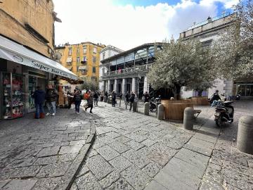 Appartamento in vendita a Napoli NA