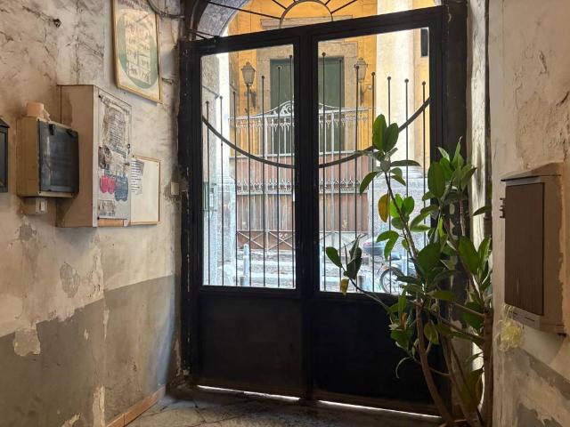 Appartamento in vendita a Napoli NA