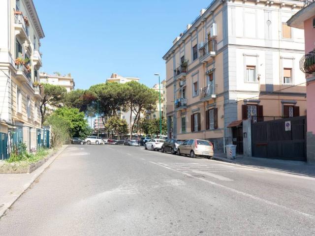 Appartamento in vendita a Napoli NA