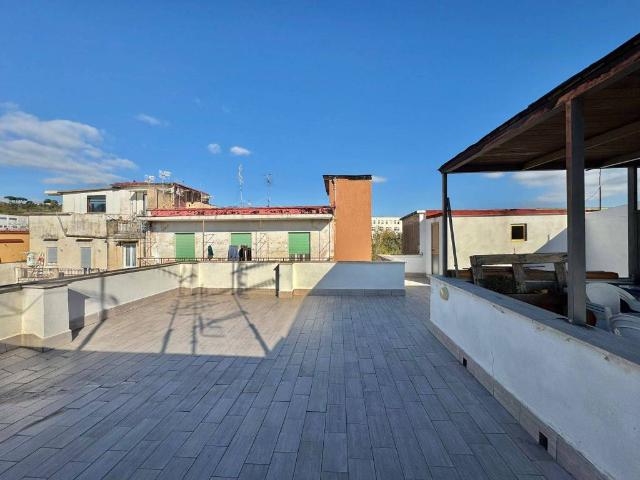Appartamento in vendita a Napoli NA