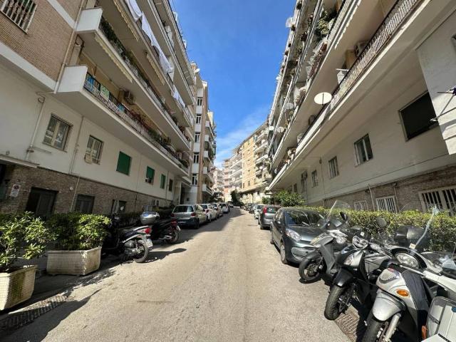 Appartamento in vendita a Napoli NA