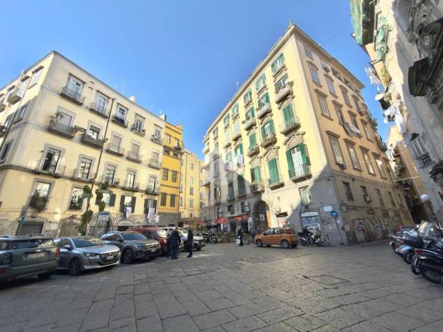 Appartamento in vendita a Napoli NA