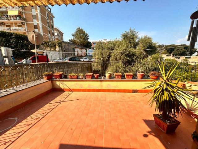 Appartamento in vendita a Napoli NA