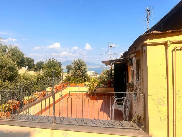 Appartamento in vendita a Napoli NA