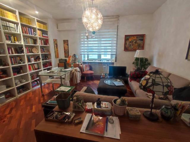 Appartamento in vendita a Napoli NA