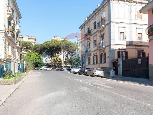 Appartamento in vendita a Napoli NA