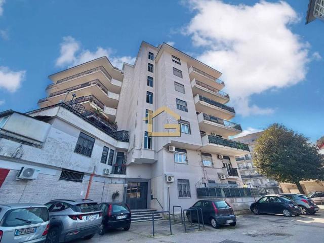 Appartamento in vendita a Napoli NA