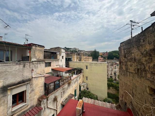 Appartamento in vendita a Napoli NA