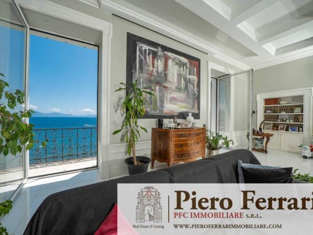 Appartamento in vendita a Napoli NA