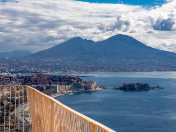 Appartamento in vendita a Napoli NA
