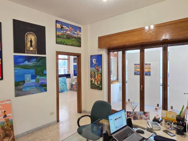 Appartamento in vendita a Napoli NA