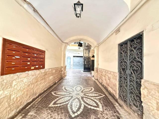 Appartamento in vendita a Napoli NA