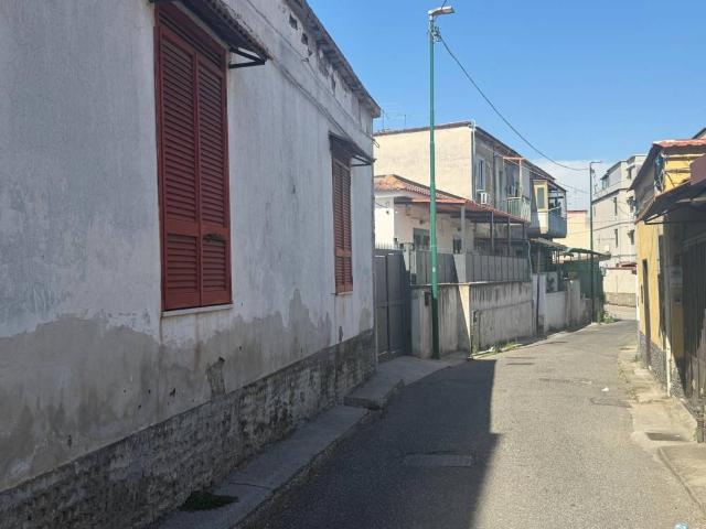 Appartamento in vendita a Napoli NA