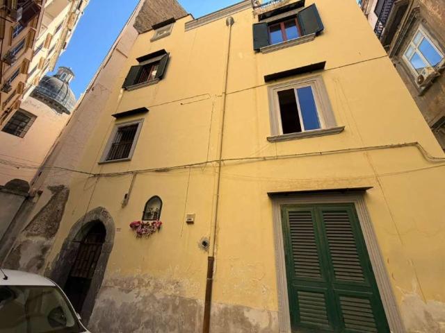Appartamento in vendita a Napoli NA