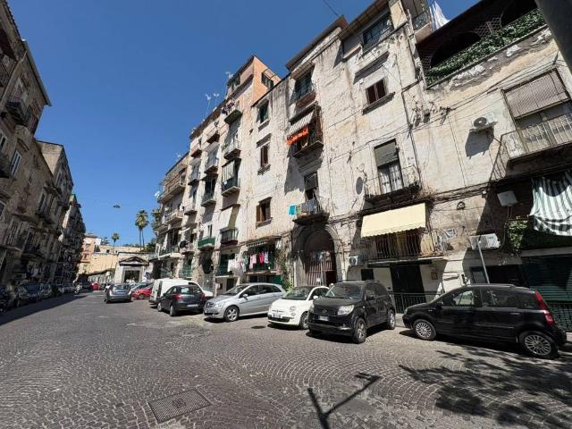 Appartamento in vendita a Napoli NA