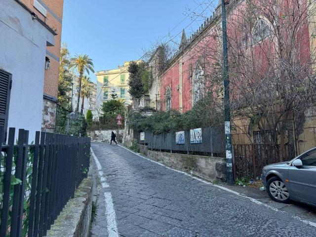 Appartamento in vendita a Napoli NA