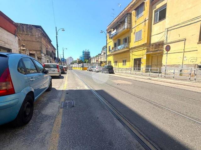 Appartamento in vendita a Napoli NA