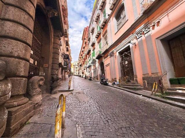 Appartamento in vendita a Napoli NA