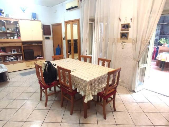 Appartamento in vendita a Napoli NA