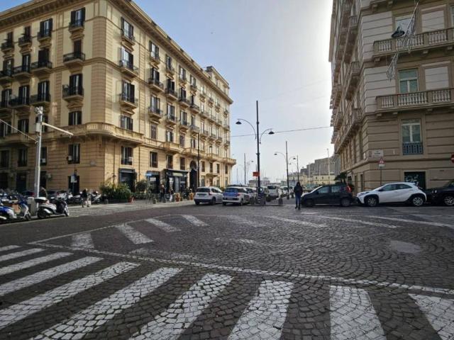 Appartamento in vendita a Napoli NA