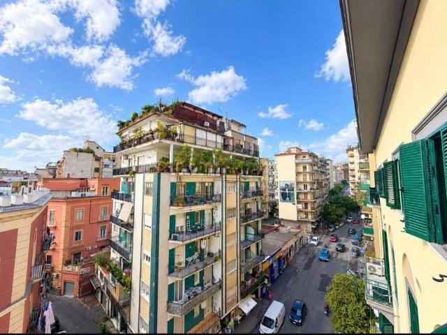 Appartamento in vendita a Napoli NA