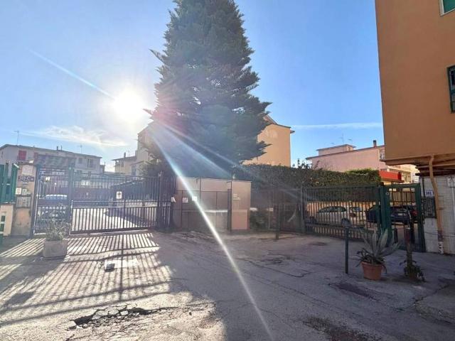 Appartamento in vendita a Napoli NA