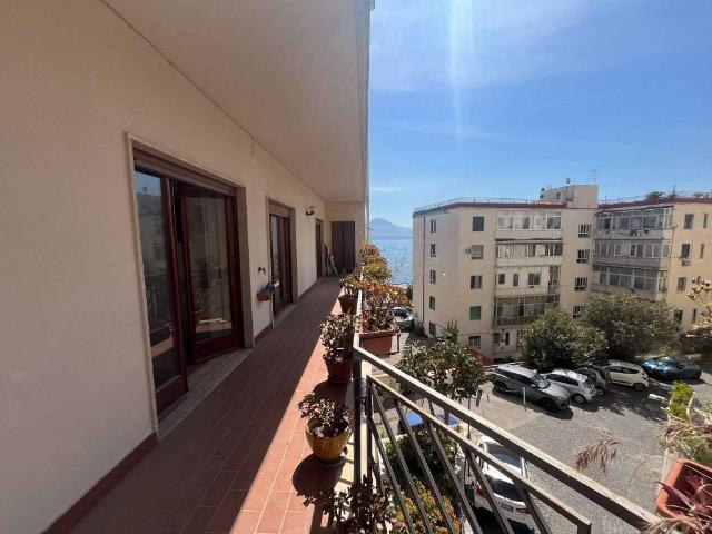 Appartamento in vendita a Napoli NA